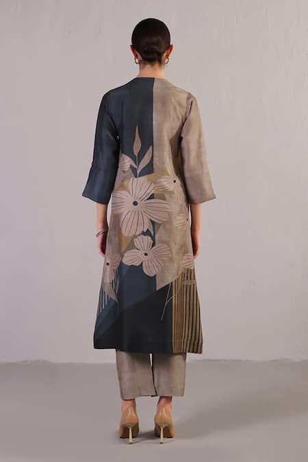 Clos Botanica Pattern Kurta With Pant 