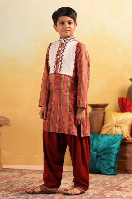 Buy_Cute Couture_Peach Cotton, Rayon Embroidery Geometric Pattern Kurta With Patiyala Pant _Online_at_Aza_Fashions