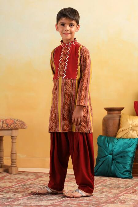 Cute Couture_Mustard Cotton, Rayon Mirrors Geometric Pattern Kurta With Patiyala Pant _Online_at_Aza_Fashions
