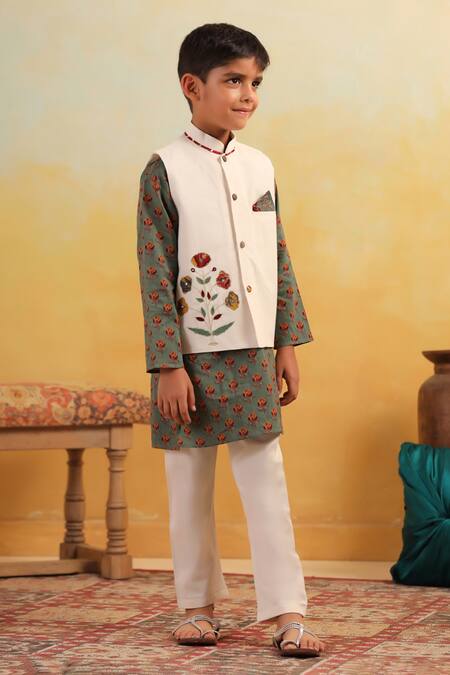 Buy_Cute Couture_Green Cotton Embroidery Floral Pattern Bundi And Kurta Set _Online_at_Aza_Fashions