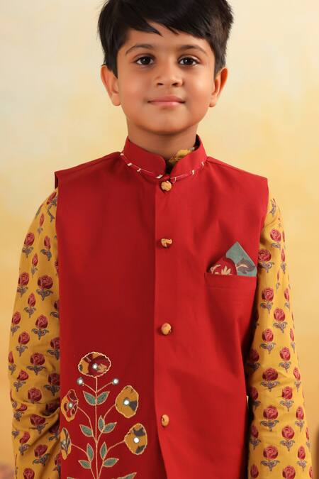 Shop_Cute Couture_Yellow Cotton Embroidery, Mirrors Floral Pattern Bundi And Kurta Set _Online_at_Aza_Fashions