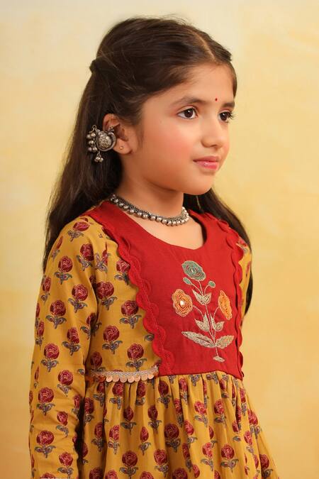 Cute Couture_Mustard Cotton Embroidery, Lace Floral Pattern Kurta With Sharara _Online_at_Aza_Fashions