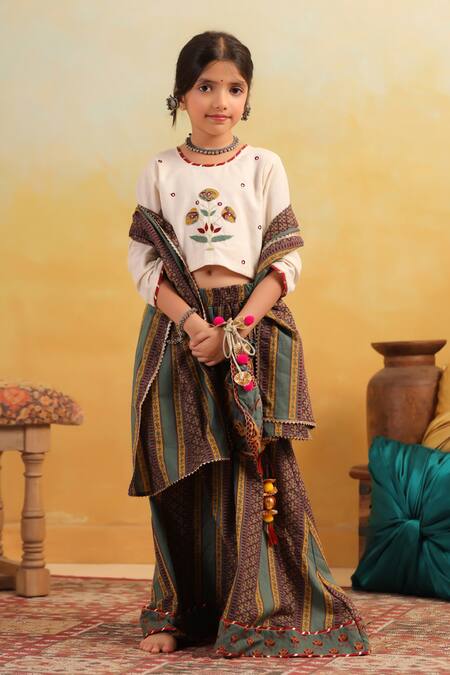 Cute Couture_Off White Cotton Embroidery, Tassels Floral Pattern Blouse And Lehenga Set _at_Aza_Fashions