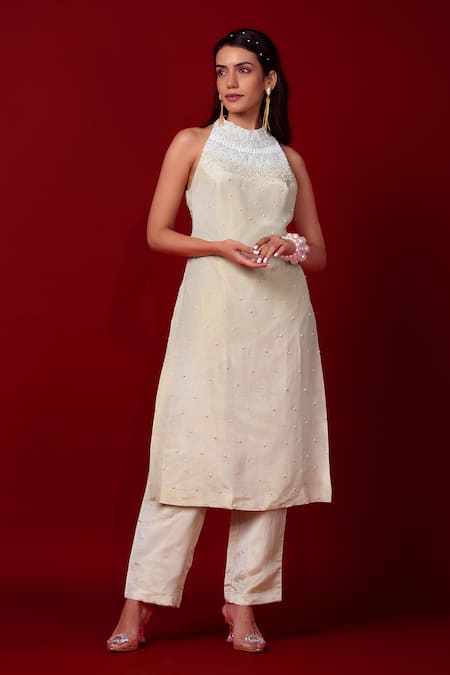 Label Niyami Hand Embroidered Kurta With Pant 