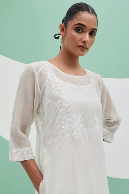 Shop_Priya Chaudhary_White Chanderi Embroidery Round Neck Meenu Kurta Set 