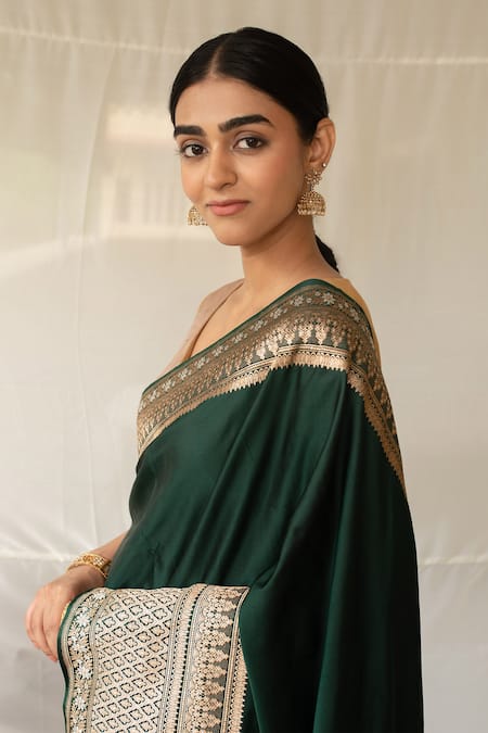 Priyanka Raajiv Green Silk, Brocade Zari, Embroidery Gangaur Saree With Running Blouse Online at Aza Fashions Priyanka Raajiv_Green Silk, Brocade Zari, Embroidery Gangaur Saree With Running Blouse _Online_at_Aza_Fashions