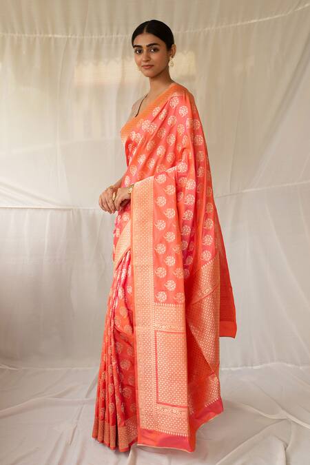 Priyanka Raajiv_Pink Silk Zari Parakasha Woven Saree With Running Blouse _Online_at_Aza_Fashions
