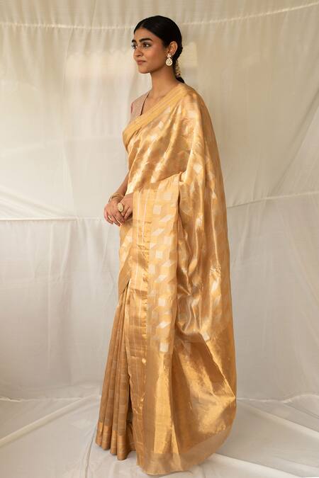 Priyanka Raajiv_Gold Chanderi Silk Zari Tula Zig Zag Pattern Saree With Running Blouse _Online_at_Aza_Fashions