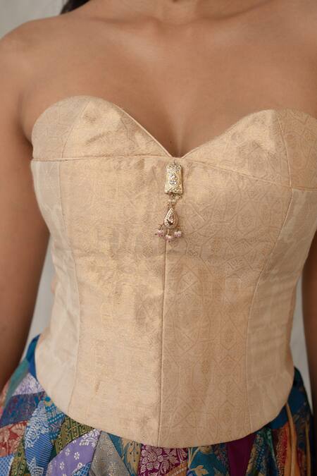 Buy_Priyanka Raajiv_Ivory Brocade, Silk Tassels Sweetheart Neck Naqsh Woven Corset _Online_at_Aza_Fashions