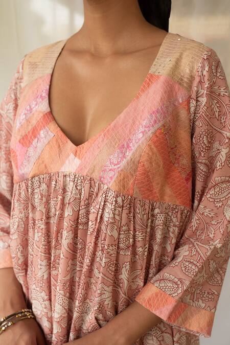 Buy Priyanka Raajiv Pink Handloom , Angika Floral Hand Block Print Kurta With Pant Online at Aza Fashions Buy_Priyanka Raajiv_Pink Handloom , Angika Floral Hand Block Print Kurta With Pant _Online_at_Aza_Fashions