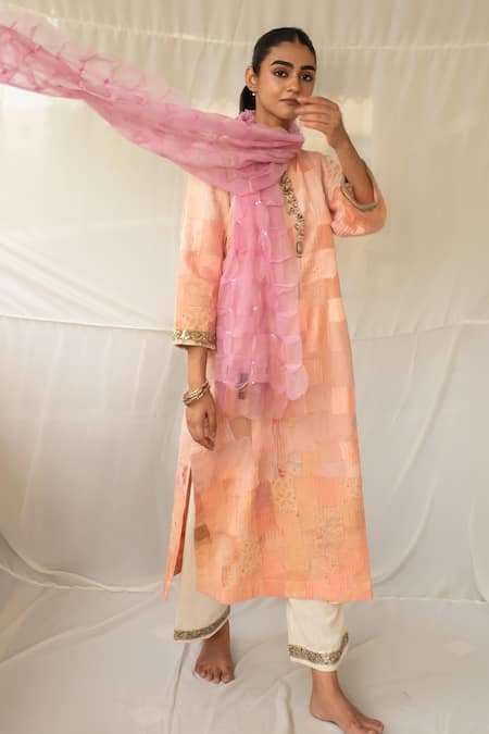 Priyanka Raajiv Pink Tulle Reet Upcycled Patchwork Dupatta 