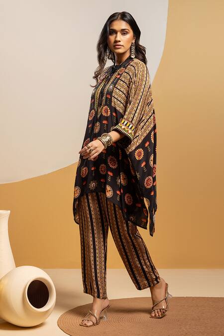 Soup By Sougat Paul_Black Crepe Zari, Sequins Mandarin Collar, Split Taarani And Kaftan & Pant Set _Online_at_Aza_Fashions