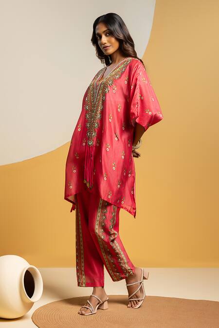 Shop_Soup By Sougat Paul_Pink Chanderi Zari, Sequins, Embroidery V-neck Taarani And Embellished Kurta Set _at_Aza_Fashions