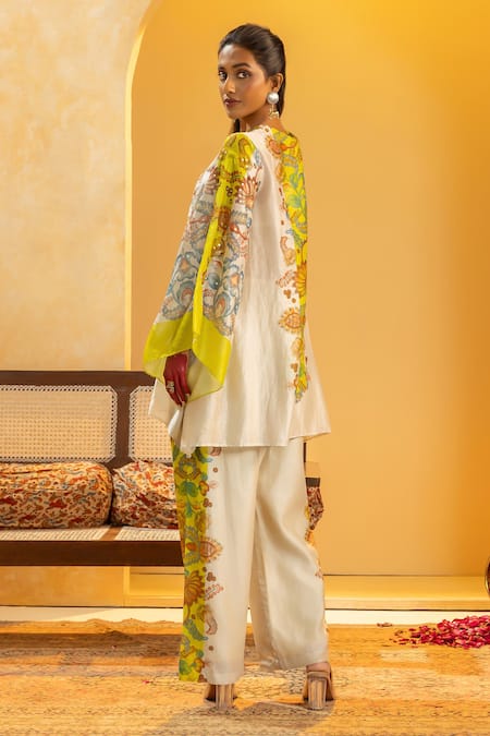 Shop_Soup By Sougat Paul_Off White Chanderi Zari, Sequins Keyhole Neck Rangtara And Embellished Kurta Set _at_Aza_Fashions