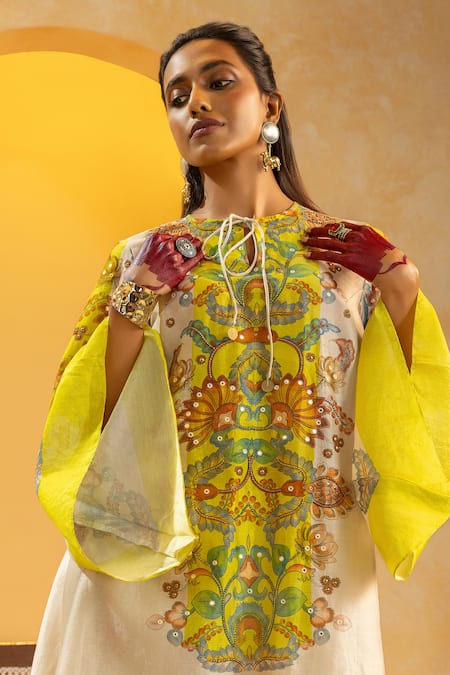 Buy_Soup By Sougat Paul_Off White Chanderi Zari, Sequins Keyhole Neck Rangtara And Embellished Kurta Set _Online_at_Aza_Fashions