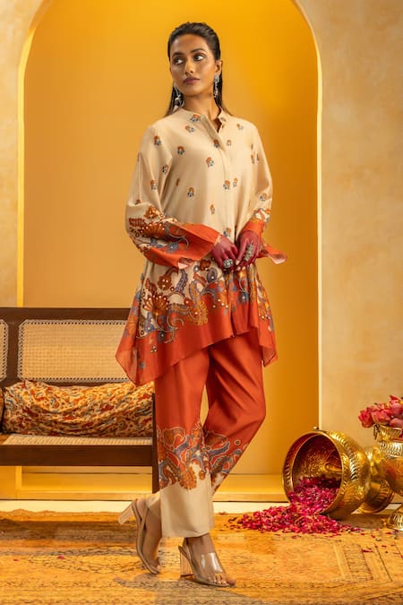 Shop_Soup By Sougat Paul_Beige Chanderi Embroidery, Sequins Mandarin Collar Rangtara Zari And Kurta Set _Online_at_Aza_Fashions