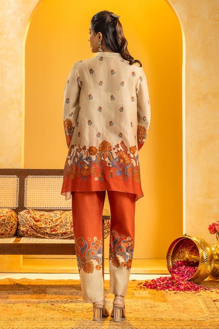 Shop_Soup By Sougat Paul_Beige Chanderi Embroidery, Sequins Mandarin Collar Rangtara Zari And Kurta Set _at_Aza_Fashions