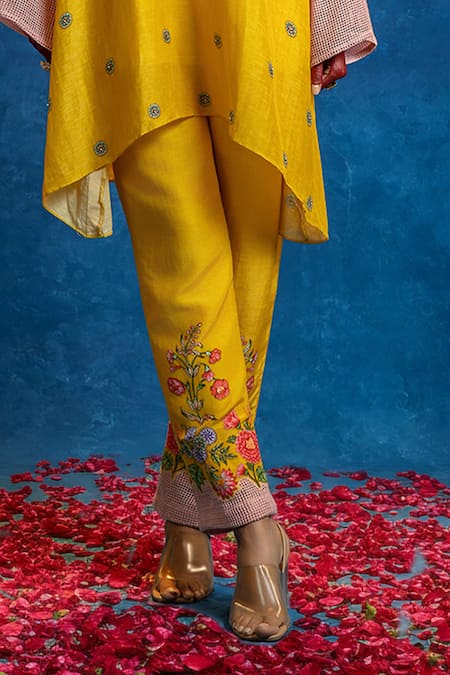 Soup By Sougat Paul_Yellow Cotton, Net, Viscose, Linen Rangtara Colour-blocked Kurta And Pant Set _Online_at_Aza_Fashions