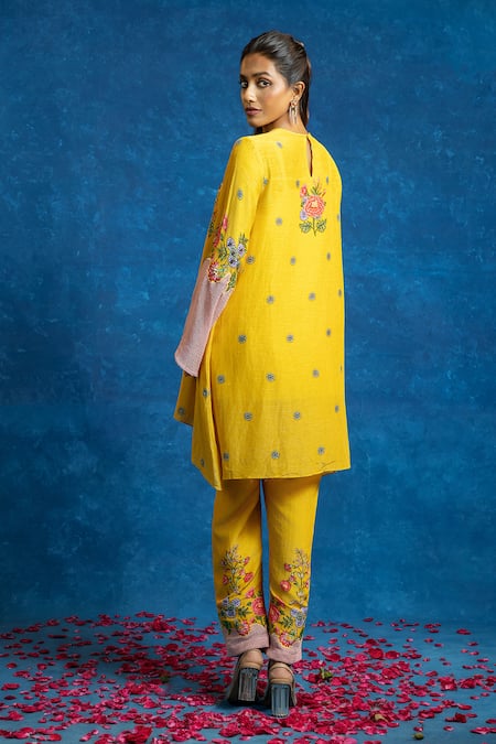Shop_Soup By Sougat Paul_Yellow Cotton, Net, Viscose, Linen Rangtara Colour-blocked Kurta And Pant Set _at_Aza_Fashions