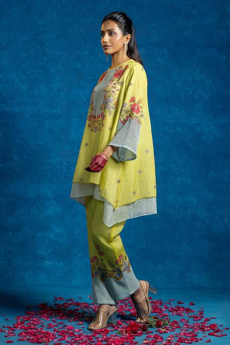 Buy_Soup By Sougat Paul_Yellow Kota Doria, Cotton Applique, Zari, Rangtara Kurta And Printed Pant Set _Online_at_Aza_Fashions