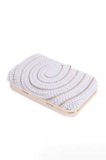 Buy Nazaakat By Samara Singh White Pearls, Beads And Gold Clutch With Detachable Sling Online at Aza Fashions Buy_Nazaakat By Samara Singh_White Pearls, Beads And Gold Clutch With Detachable Sling _Online_at_Aza_Fashions