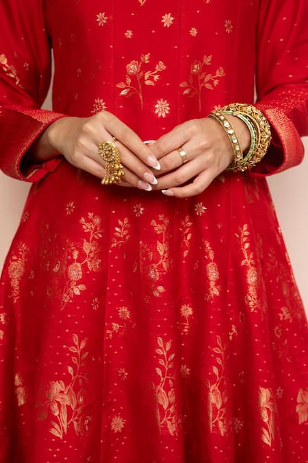Buy_Safaa_Red Vegan Silk Zari, Gota Patti Round Neck Phoolon Ki Khilkhil Anarkali Set _Online_at_Aza_Fashions