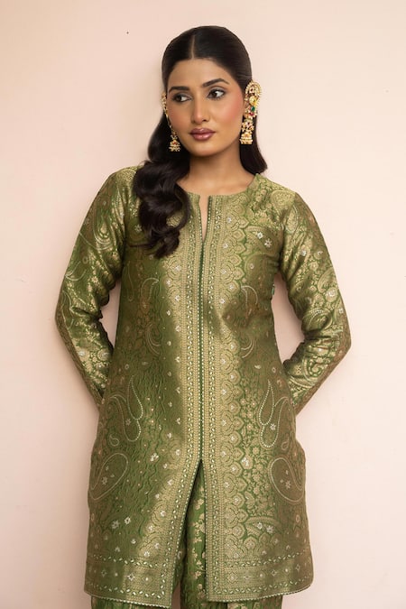 Shop_Safaa_Green Vegan Silk Zari, Embroidery Split V-neck Pardesi Geet Kurta And Pant Set _at_Aza_Fashions