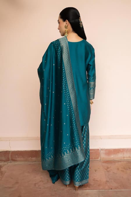 Safaa Khaas Lamhe Kurta Salwar Set 