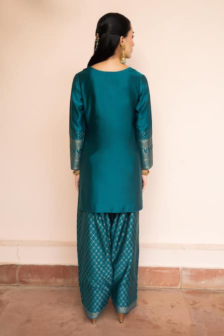 Safaa Teal Vegan Silk Zari, Embroidery Split V-neck Khaas Lamhe Kurta Salwar Set at Aza Fashions Safaa_Teal Vegan Silk Zari, Embroidery Split V-neck Khaas Lamhe Kurta Salwar Set _at_Aza_Fashions