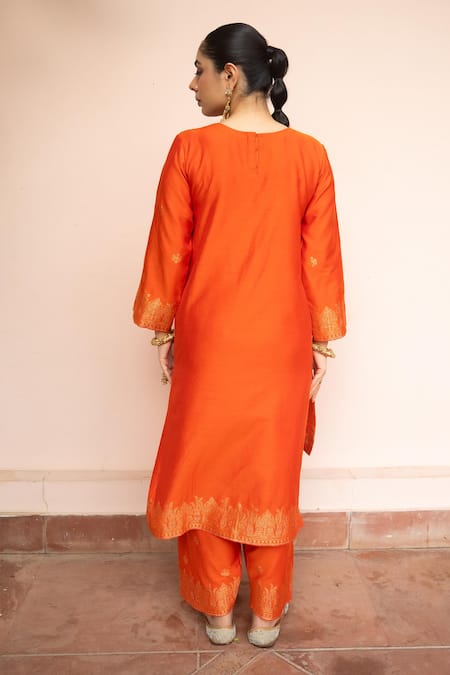 Shop_Safaa_Orange Vegan Silk Zari, Embroidery Split V-neck Mehfil E Phiran Kurta Set _at_Aza_Fashions