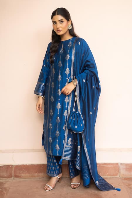 Safaa Blue Vegan Silk Zari Round Neck Baithak E Kahaani Kurta Set 