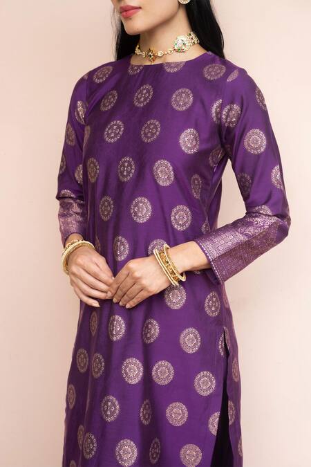 Buy_Safaa_Purple Vegan Silk Zari, Gota Patti, Embroidery Carrom E Baithak Kurta And Pant Set _Online_at_Aza_Fashions