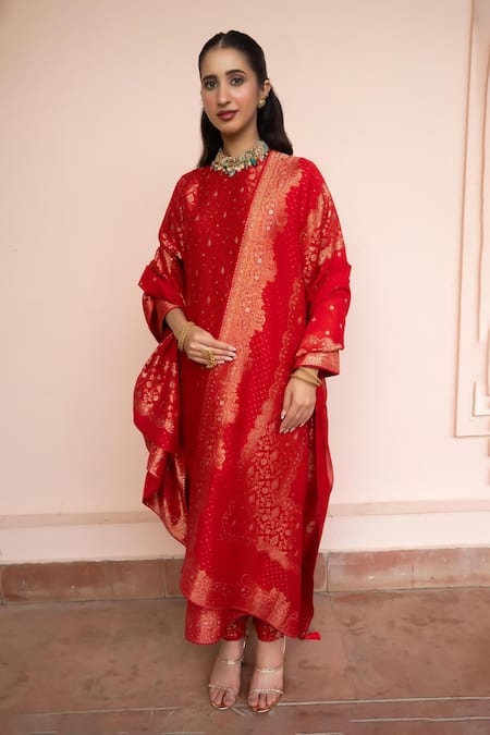 Safaa Red Vegan Silk Zari, Embroidery Round Neck Kangan Ki Khankhar Kurta Set 