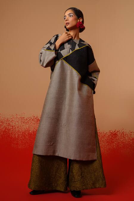 Stoique_Olive Green Silk Root Mysore Pant _at_Aza_Fashions