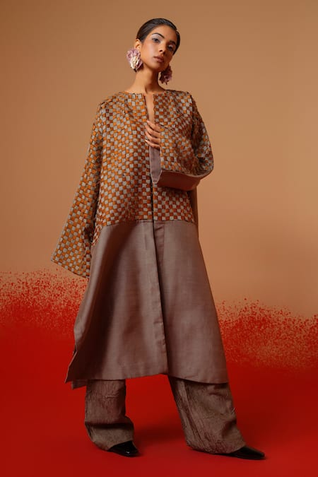 Stoique_Gray Silk Petal Mysore Pant _at_Aza_Fashions