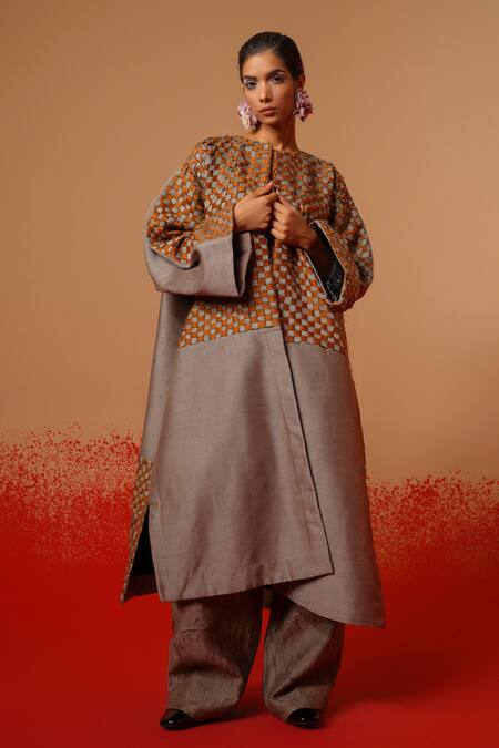 Buy_Stoique_Gray Silk Petal Mysore Pant _Online_at_Aza_Fashions