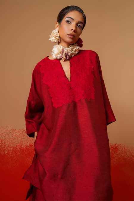 Stoique_Red Silk Embroidery Split V-neck Beam Mysore Tunic _at_Aza_Fashions