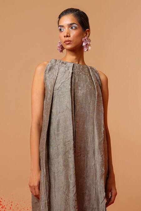 Stoique_Gray Silk Round Neck Stone Mysore Dress _Online_at_Aza_Fashions