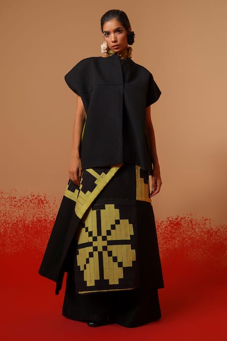 Stoique Black Cotton Ember Floral Pattern Skirt 