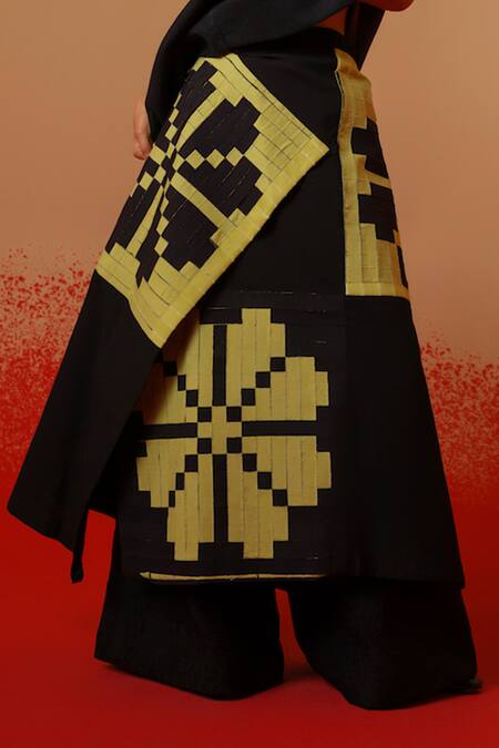 Shop_Stoique_Black Cotton Ember Floral Pattern Skirt 