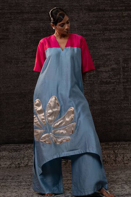 Eeda_Blue Chanderi Silk Applique, Embroidery V-neck Floral Pattern Kurta With Palazzo _at_Aza_Fashions