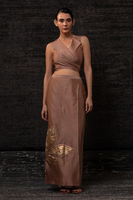 Buy_Eeda_Rose Gold Chanderi Silk Patchwork Notched Neck Vest With Skirt 