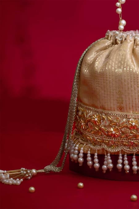 Buy_Amyra_Beige Embroidery, Pearls, Tassels, Beads, Lace Vivaah Embellished Bucket Bag - 