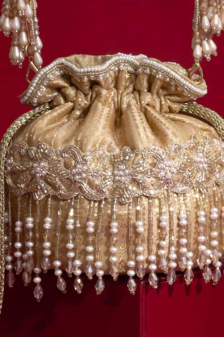 Amyra Vivaah Embellished Mini Potli - Beige 