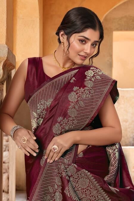 Naintara Bajaj_Red Brocade Zari Sweetheart Neck Floral Woven Saree With Sleeveless Blouse _at_Aza_Fashions