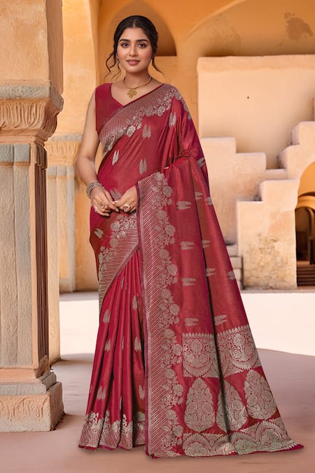 Naintara Bajaj Floral Woven Saree With Blouse 