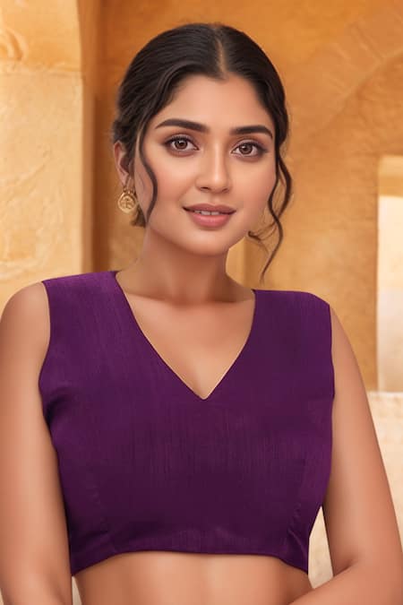 Samyukta Singhania Red Chiffon Embroidery, Zari V-neck Flora Saree With Blouse Online at Aza Fashions Samyukta Singhania_Red Chiffon Embroidery, Zari V-neck Flora Saree With Blouse _Online_at_Aza_Fashions