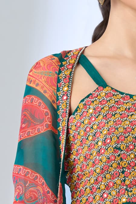 Buy_Samyukta Singhania_Green Chinon Embroidery Open , Square Paisley Pattern Cape And Pant Set 