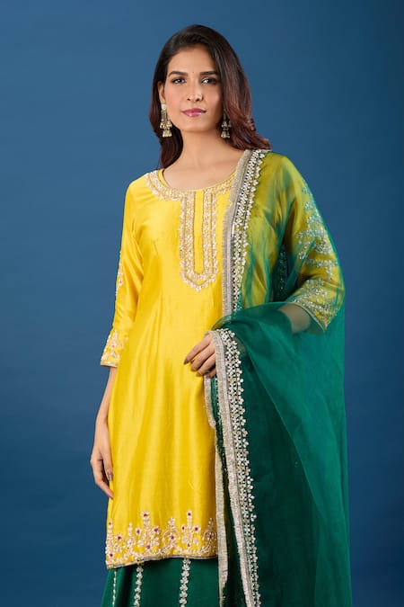 Samyukta Singhania Yellow Chanderi Silk, Organza Sequins, Embroidery, Metallic Kurta And Lehenga Set Online at Aza Fashions Samyukta Singhania_Yellow Chanderi Silk, Organza Sequins, Embroidery, Metallic Kurta And Lehenga Set _Online_at_Aza_Fashions