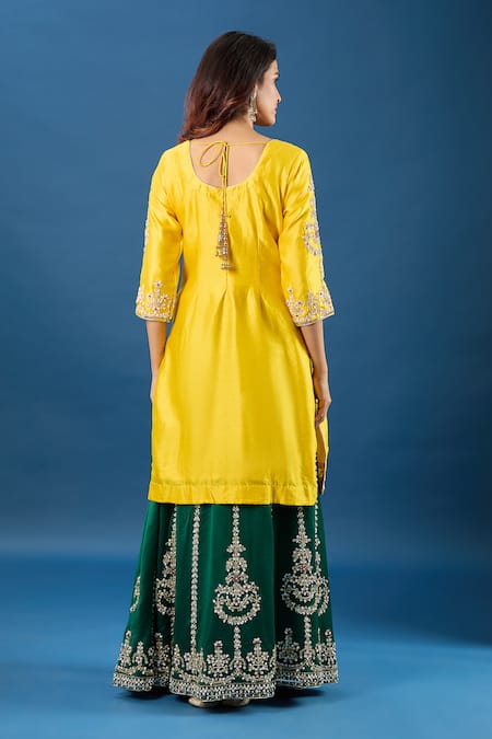 Samyukta Singhania Embroidered Kurta & Lehenga Set 